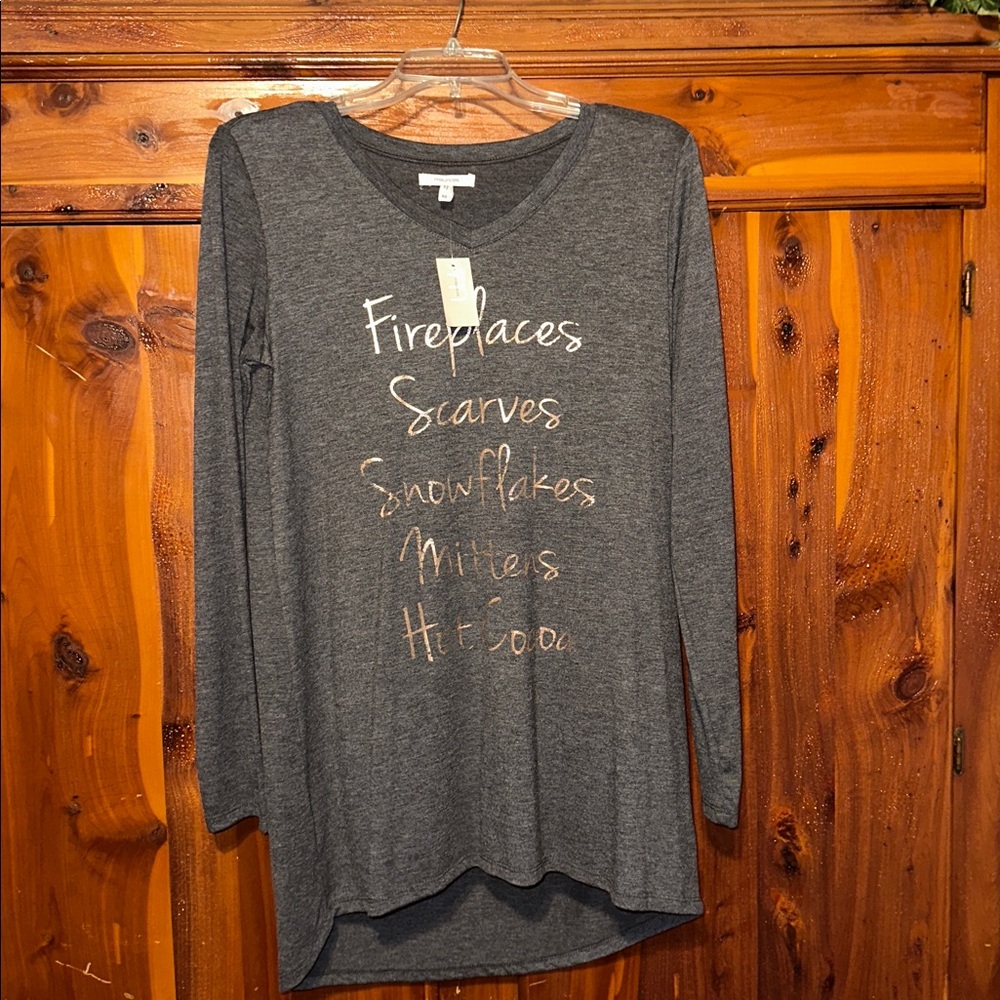 Maurices Dark Gray V-Neck Graphic Tee